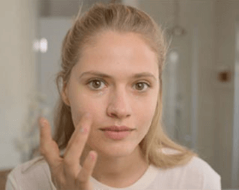How to apply your facial exfoliator?